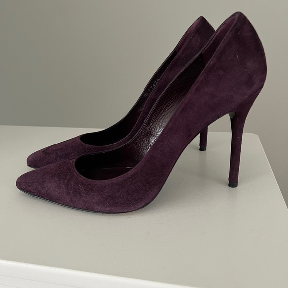 Stuart Weitzman Burgundy Suede Pointed Toe Pumps – Size 8.5 - Picture 4 of 7